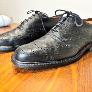 Classic Dack’s wingtip Oxfords in size 11